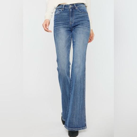 Kancan Luke Flare Jeans - Picture 2 of 10